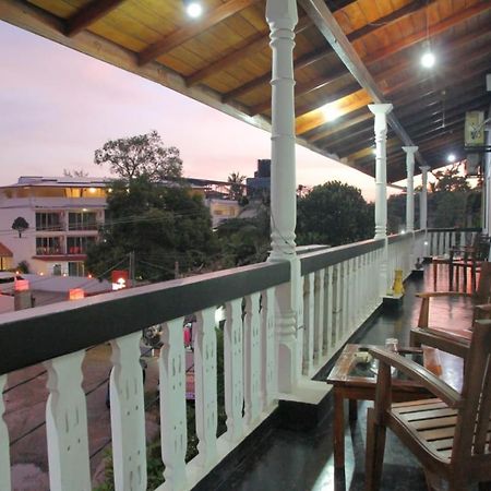 Sunny Mood Guest House Unawatuna Eksteriør billede