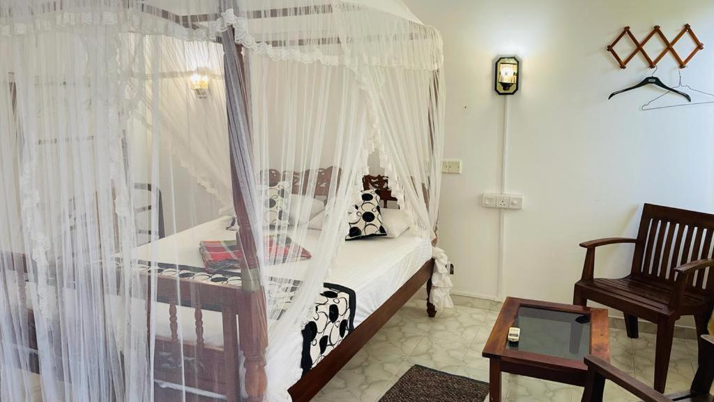 Sunny Mood Guest House Unawatuna Eksteriør billede