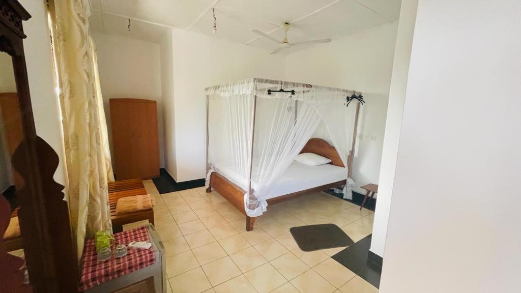 Sunny Mood Guest House Unawatuna Eksteriør billede